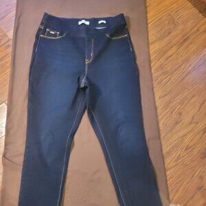 Nine West Heidi Pull-On Crop